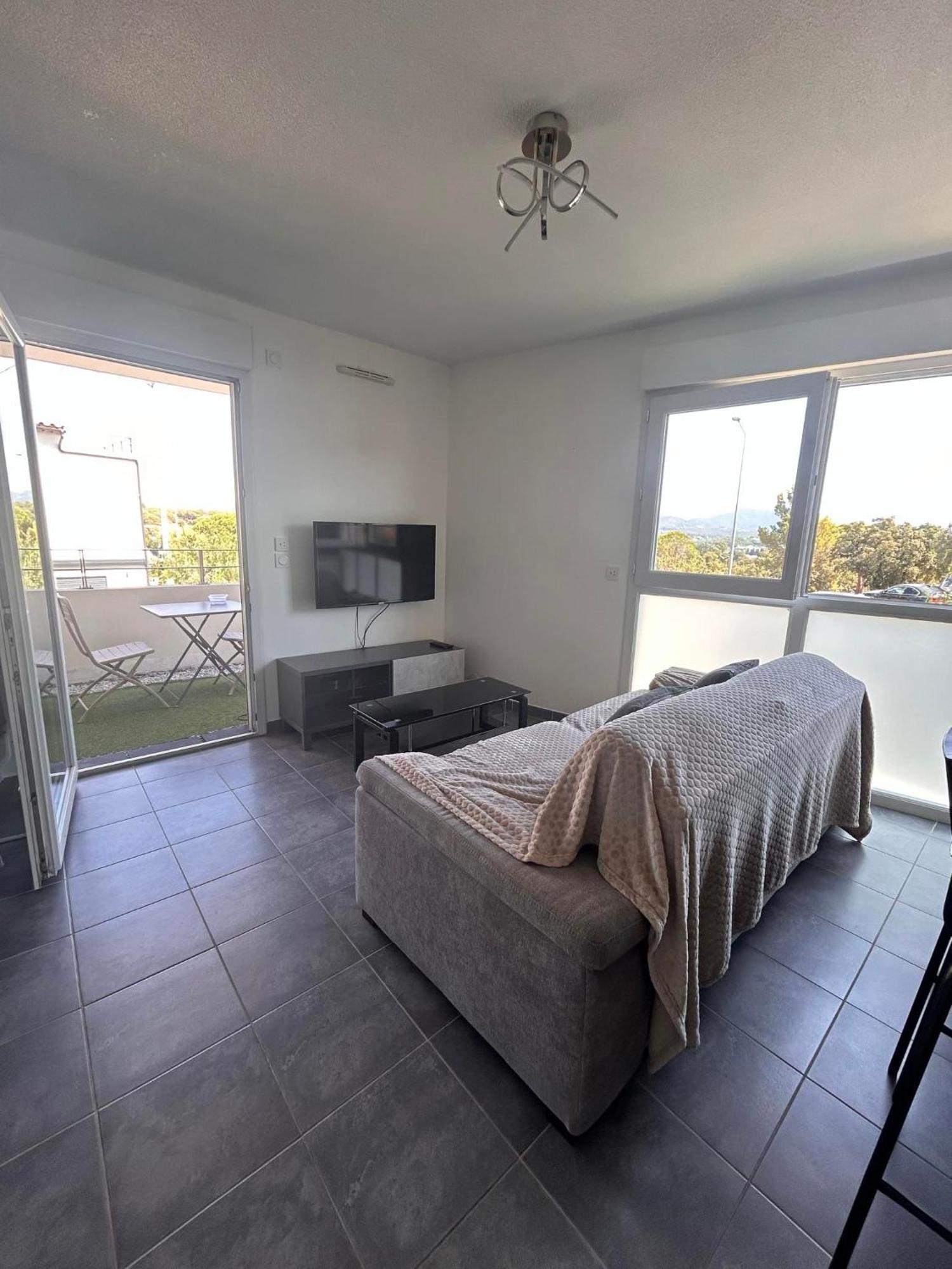 Appartement Fréjus Esterno foto